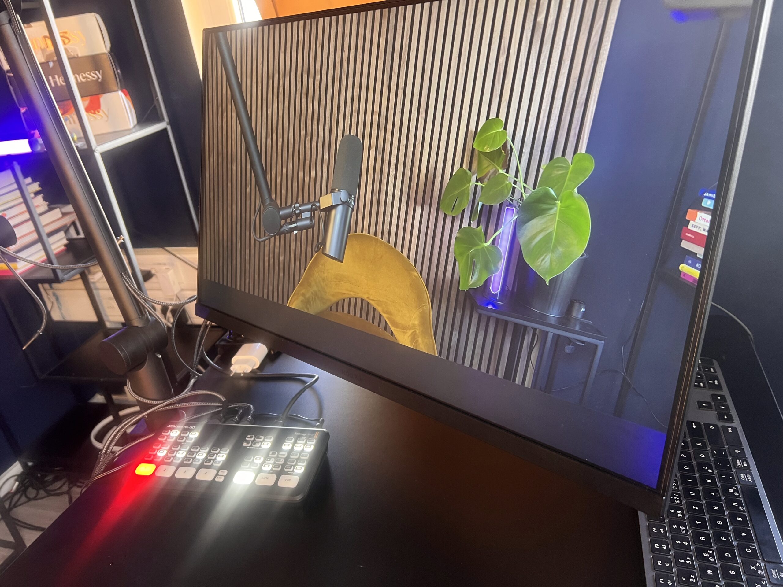 Aufnahmeplätze im Podcaststudio von acht7vier bei Kempten